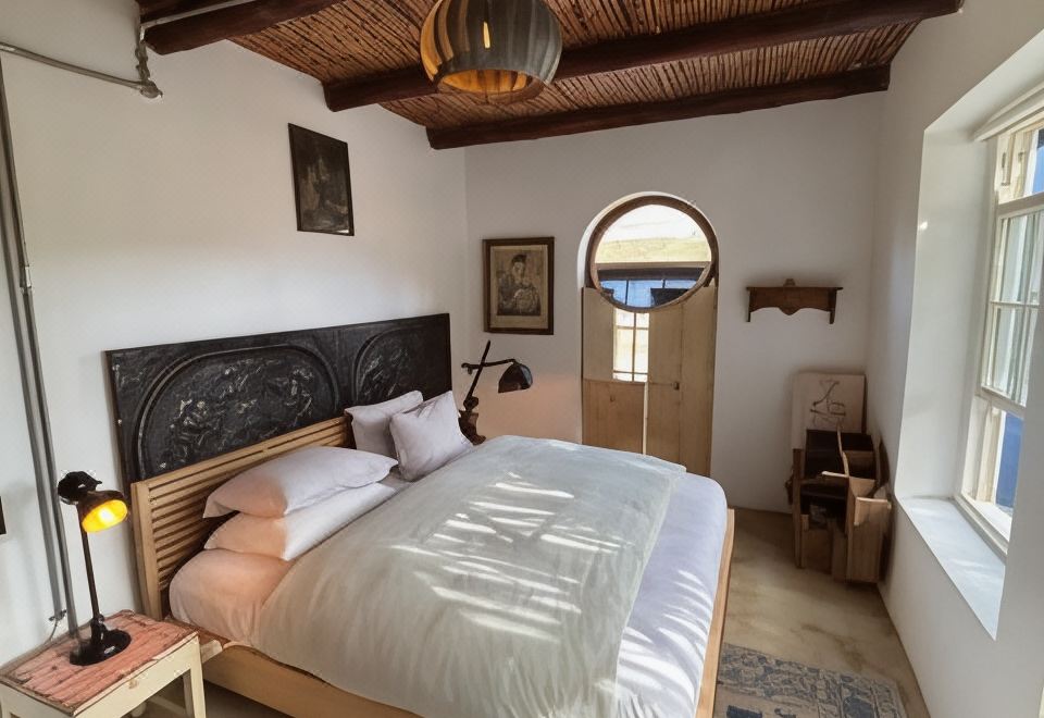 The Karoo Moon Motel - Housity