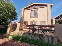 Paulshof Sandton Apartments - Hluhluwe Road Complex