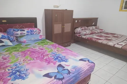 Ganeta Homestay Syariah Hotel a Gedangan