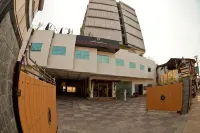 派拉蒙塔飯店 - 精品
