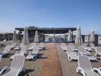 Elysium Green Suites - Beach