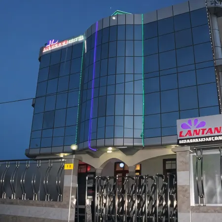 Lantana Hotel