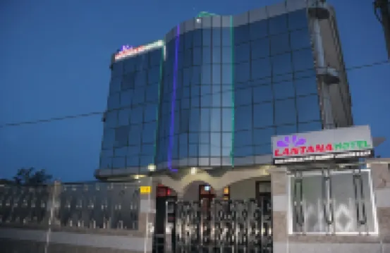 Lantana Hotel