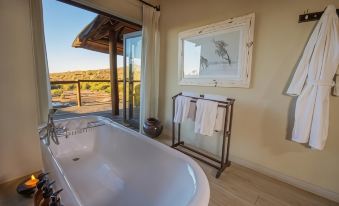 Impodimo Game Lodge