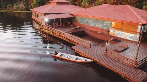Amazon Arowana Lodge - Homestays