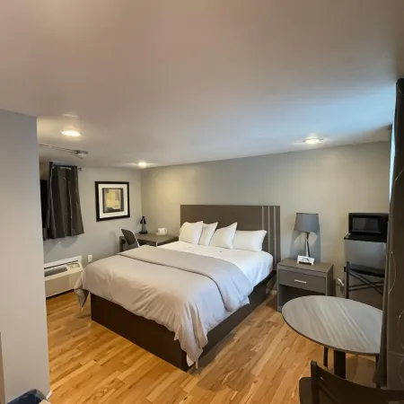 Aquastar Inn
