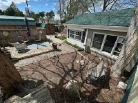 The Charleston Inn Hendersonville NC