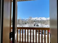 公園廣場山林小屋 - 山景