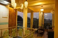Hotel Mahishmati Palace Hotels in Maheshwar