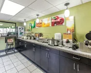 Quality Inn West I - 75