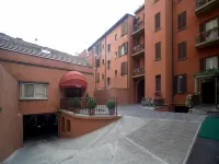Astoria Hotel Italia Hotel in zona Canale Navile Chiusa Bovi Campeggi.