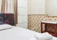 Queen Asri Mitra RedDoorz Các khách sạn ở Pesantren