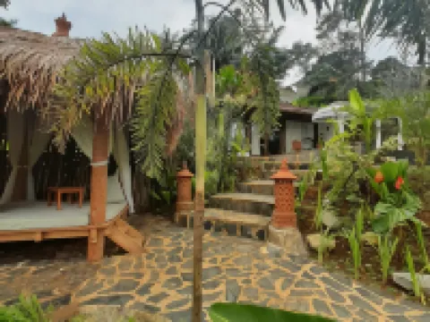 Radjendra Resort Hotels in Caringin