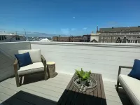 Harborside Inn Hotels in Ньюпорт