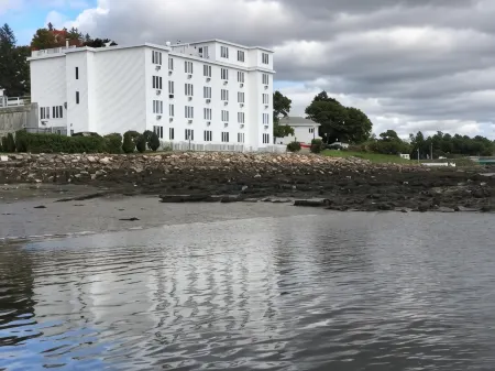 Fort Knox Inn Отели в г. Монро