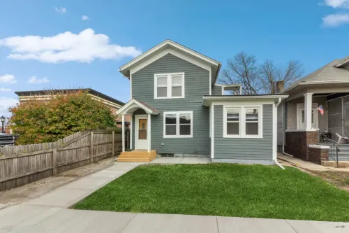 Modern Flat with Free Parking and High-Speed Wi-Fi - Stylish Urban Retreat