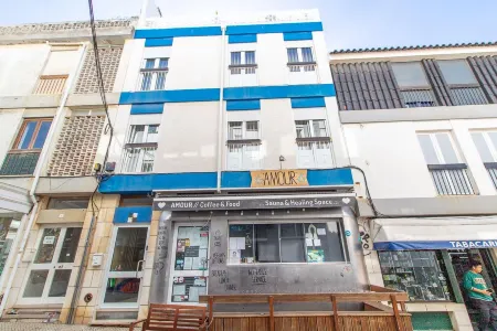 Nesha Ericeira Flats