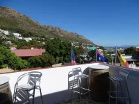 Big Skies Guesthouse فنادق في Gordons Bay
