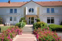 Hotel le Relais des Champs Hotels in Barcelonne-du-Gers
