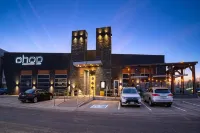 Sandman Hotel Oakville Hotels in Oakville