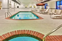 Holiday Inn Express & Suites Bartlesville Hôtels à : Bartlesville