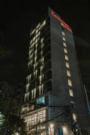 The Rangoon Hotel Отели рядом с достопримечательностью «NETPRO Myanmar Networking Academy»