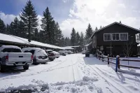 A&A Lake Tahoe Inn - parking