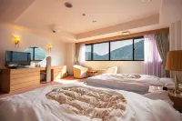Hotel Second Stage - Mountain view