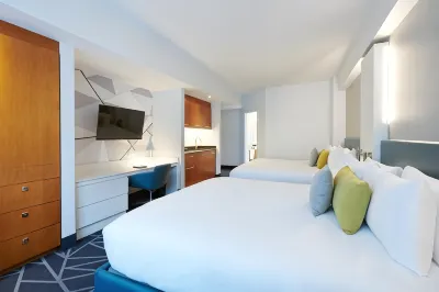 Warwick Le Crystal Montreal Hotels in 