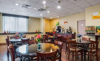 Quality Suites Atlanta Airport East