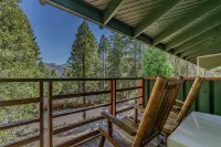 Narrow Gauge Inn - Mountain view