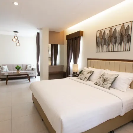 Rovira Suites