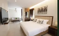 Rovira Suites