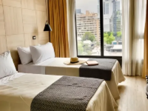 RQ Santa Magdalena Hotels near Sky Costanera