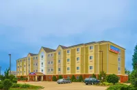Candlewood Suites 克拉克斯