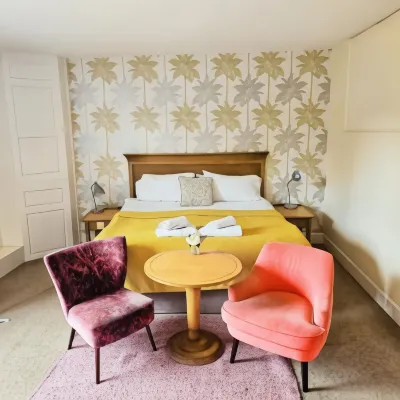 Waggon and Horses Hotels in 