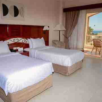 Brayka Bay Reef Resort Rooms