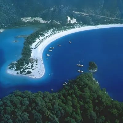 ريد روز هوتل بالقرب من الفندق Photos