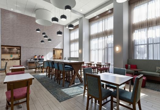 햄프턴 인 & 스위트 도선의 야외 수영장 이미지