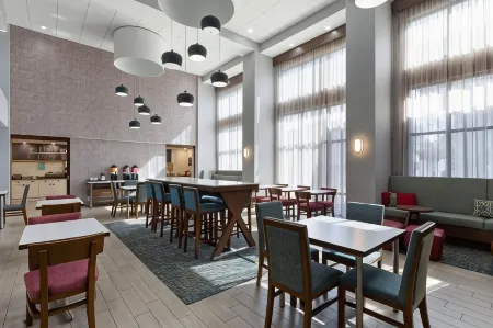 Hampton Inn & Suites Dothan Отели в г. Дотан