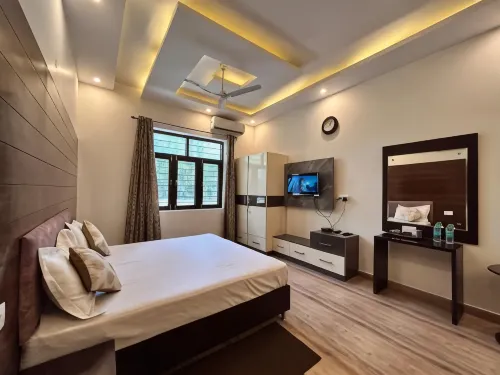 Malsi Hill View Homestays - Homestays
