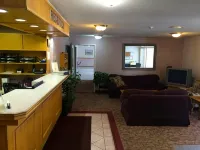 Colonial Inn Hotel di Brandon