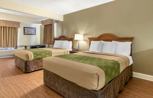 伊克諾套房旅館