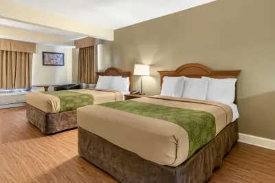 Econo Lodge Inn & Suites Hotels near Kendall Lake Park