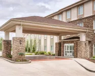 Sleep Inn & Suites Parkersburg Hotel dekat Mc Laughlin Motorcar Museum