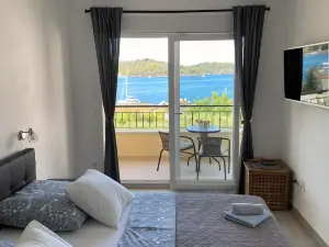 A Lovely and Cozy Room with a Breathtaking View 2