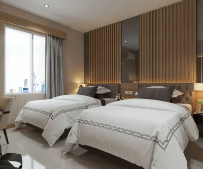 Cempaka Mas Hotel Hotell i Pelem
