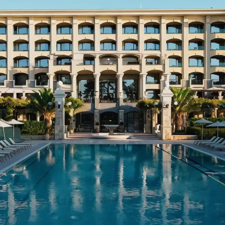 Astor Garden Hotel