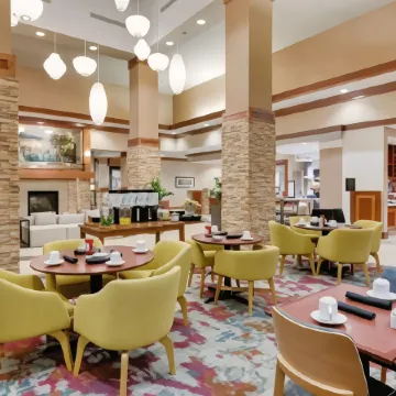 Hilton Garden Inn Milwaukee Airport
