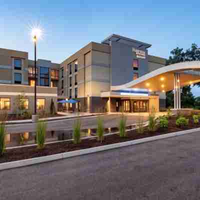 Fairfield Inn & Suites Springfield Holyoke Hotel Exterior